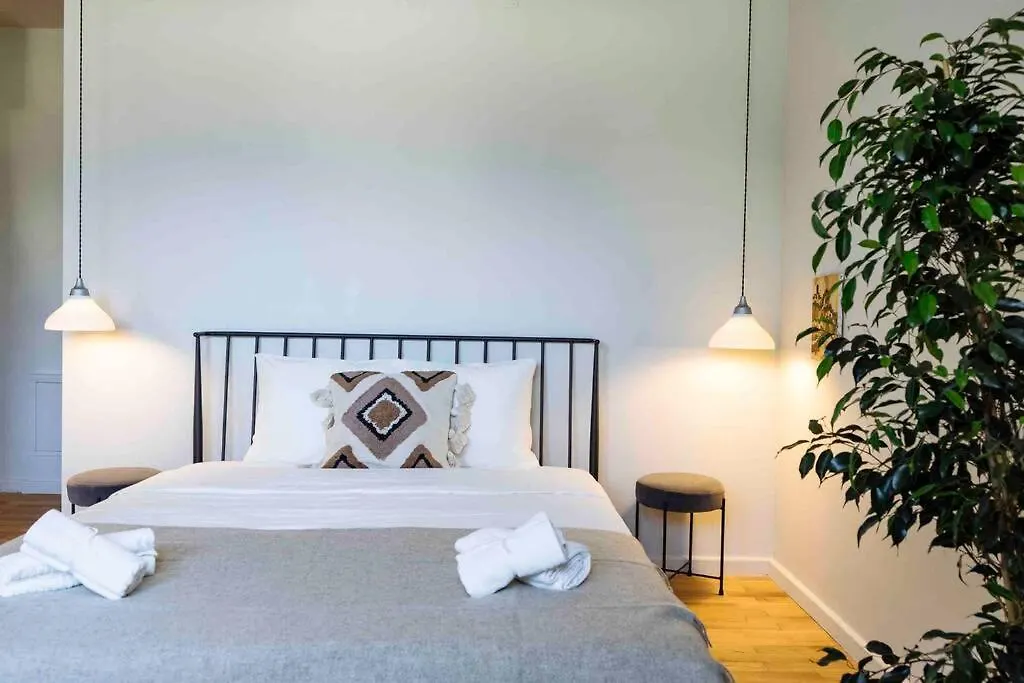 Vivando - Stylish Studio C + Parking Apartment Bucharest