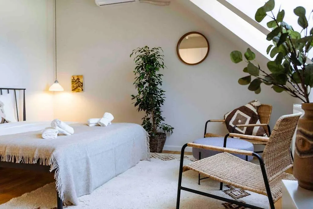 Vivando - Stylish Studio C + Parking Apartment Bucharest